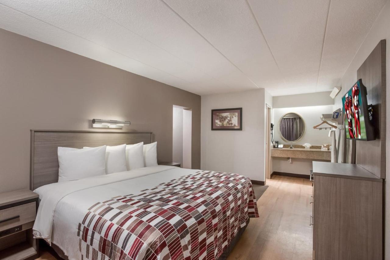 Red Roof Inn Philadelphia - Тревос Экстерьер фото