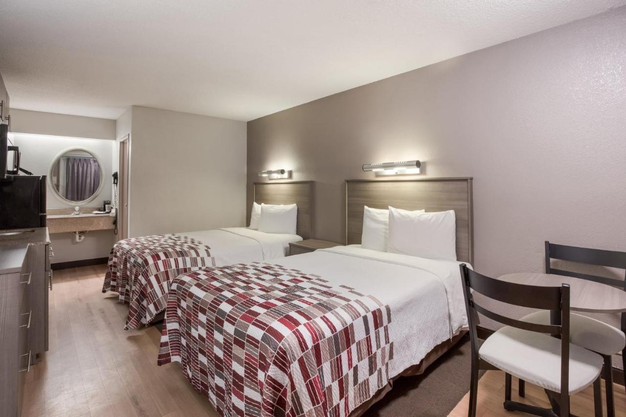 Red Roof Inn Philadelphia - Тревос Экстерьер фото