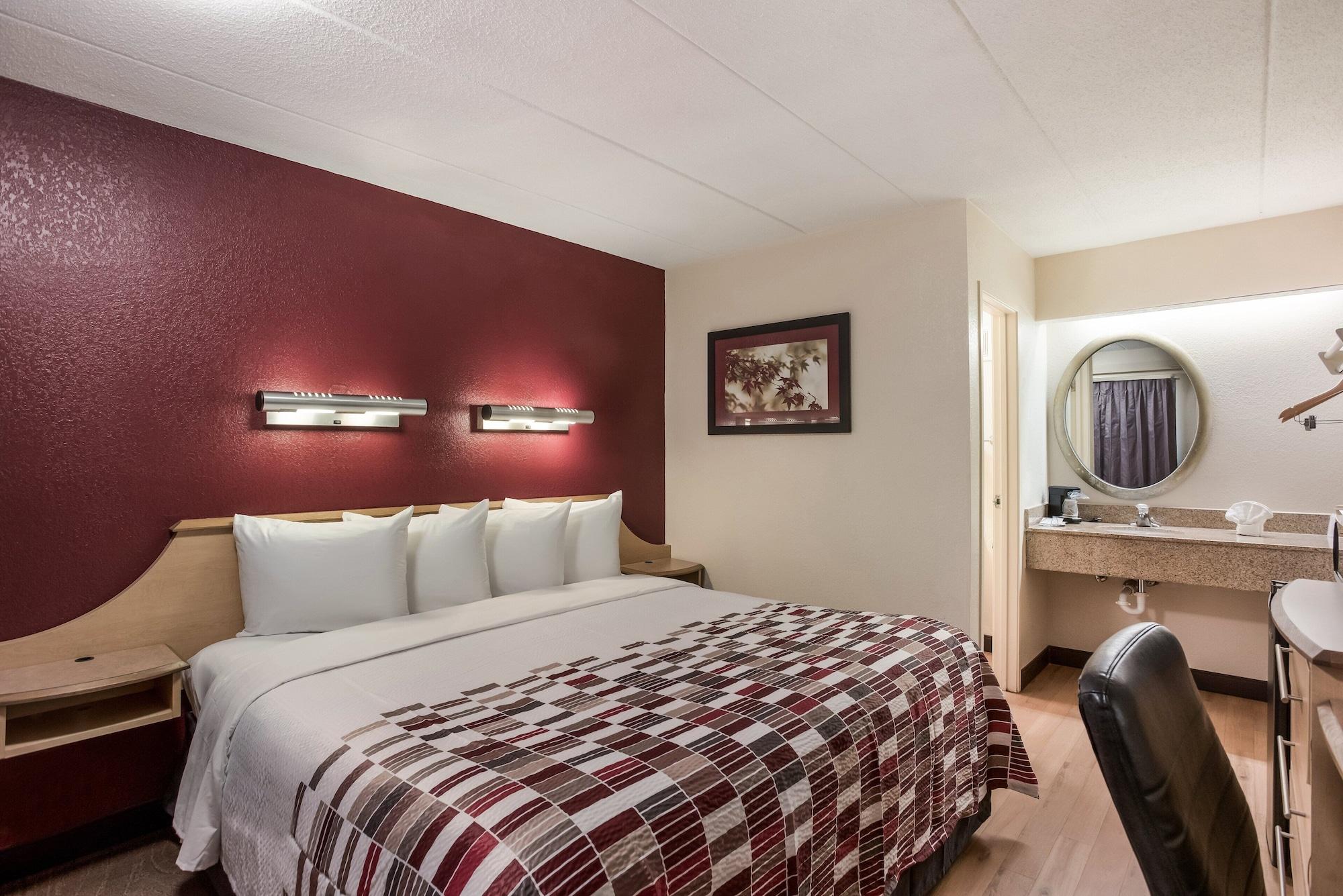 Red Roof Inn Philadelphia - Тревос Экстерьер фото