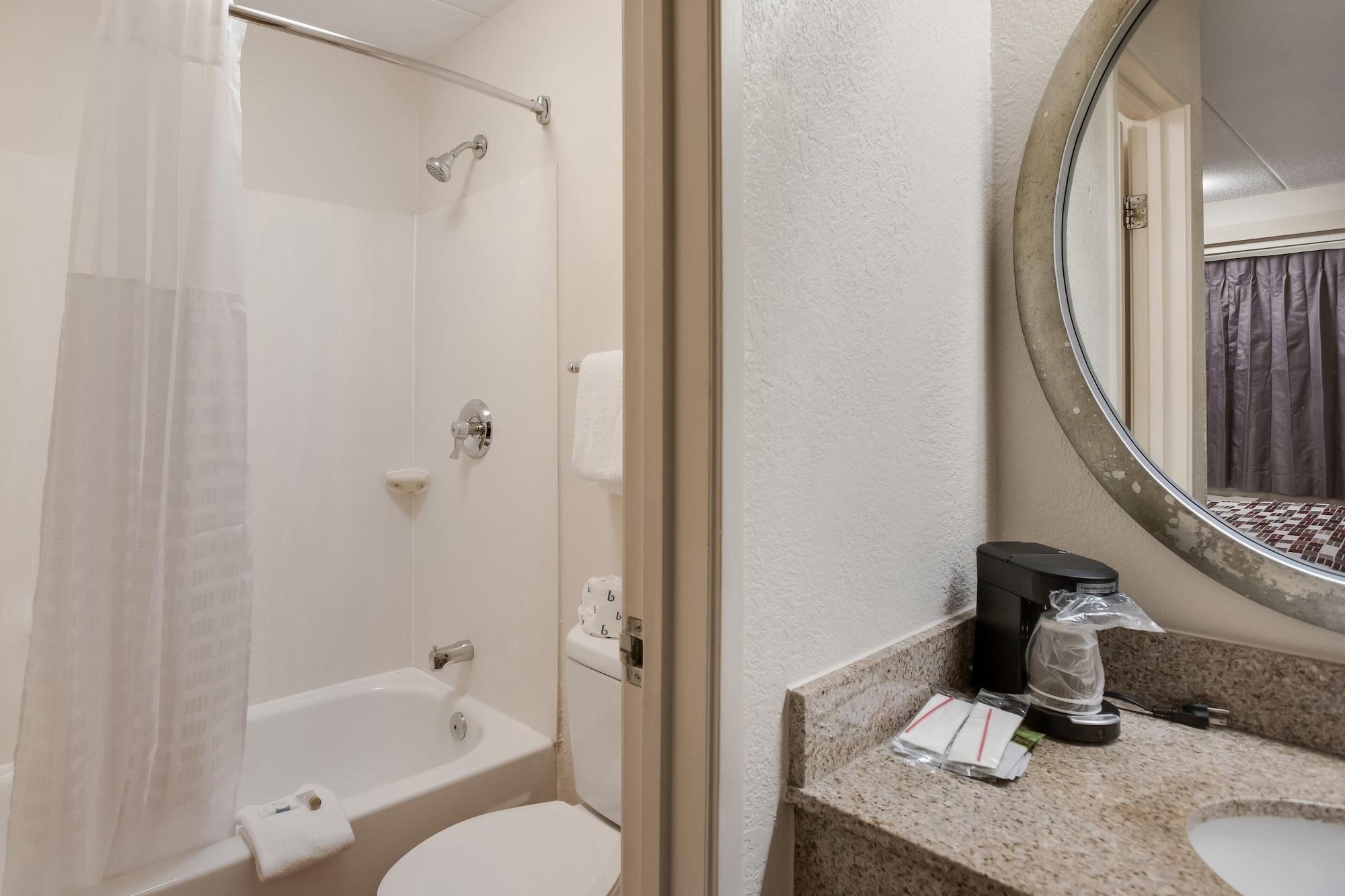 Red Roof Inn Philadelphia - Тревос Экстерьер фото