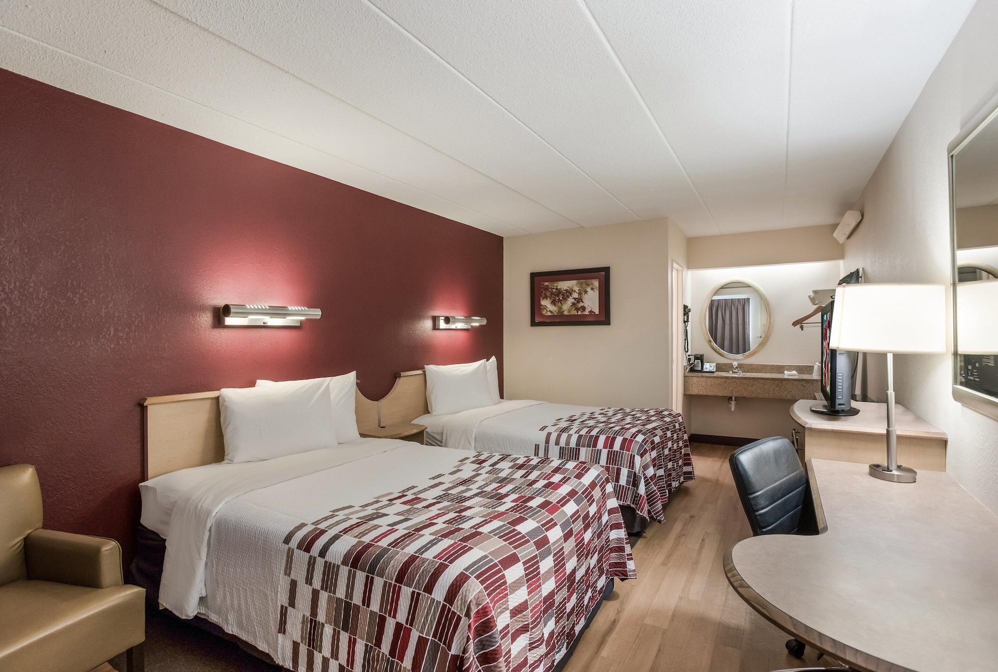 Red Roof Inn Philadelphia - Тревос Экстерьер фото