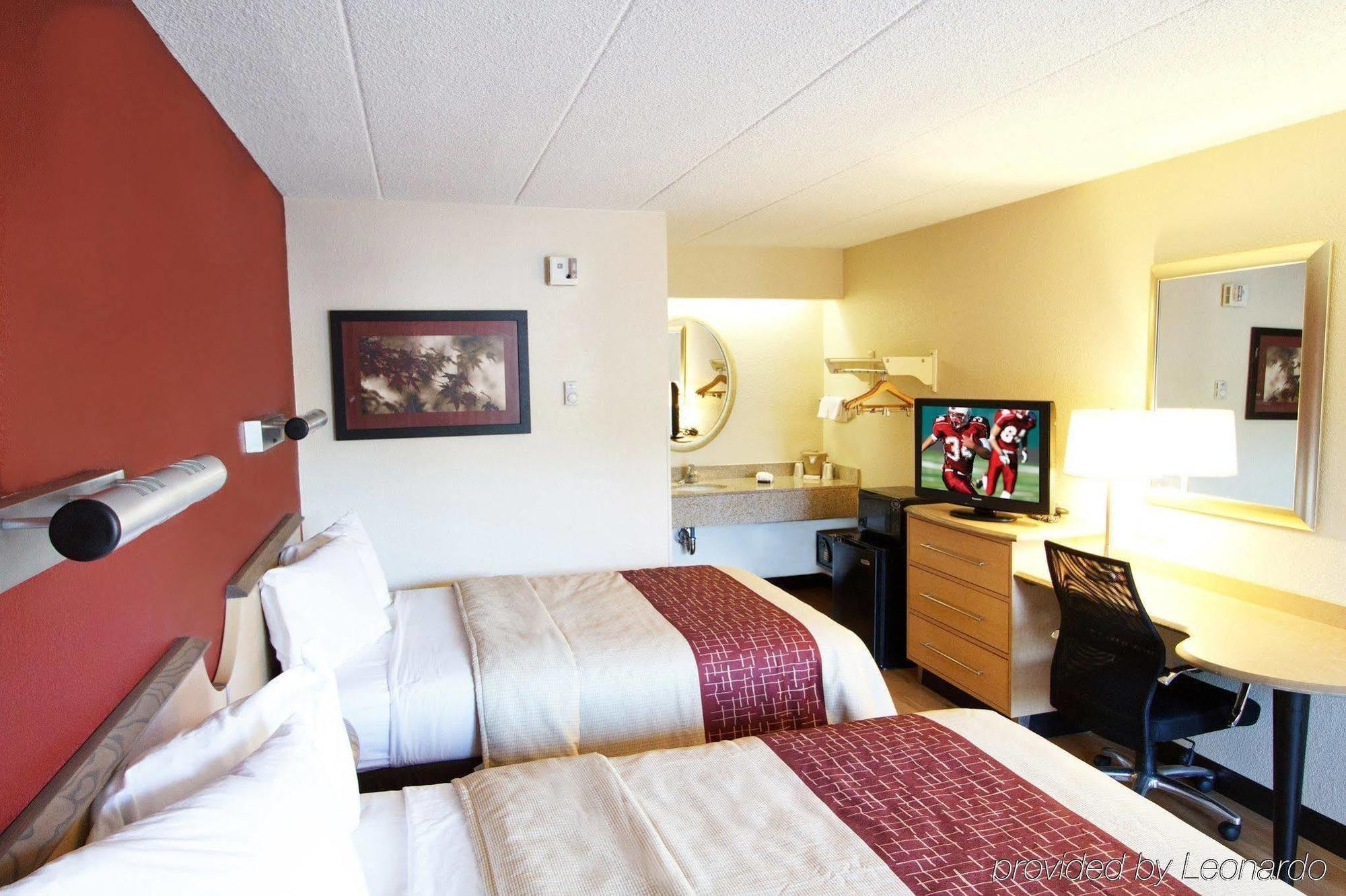 Red Roof Inn Philadelphia - Тревос Экстерьер фото